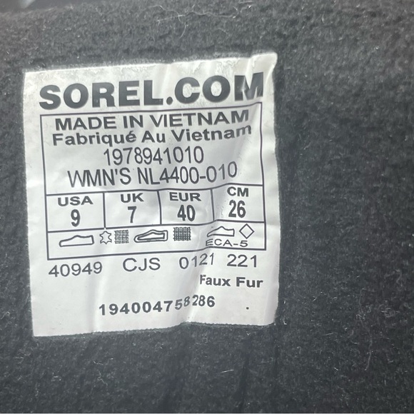 SOREL Kinetic RNEGD Conquest Waterproof Sneakers Boots in Black $160 Sz 9 - Picture 12 of 12